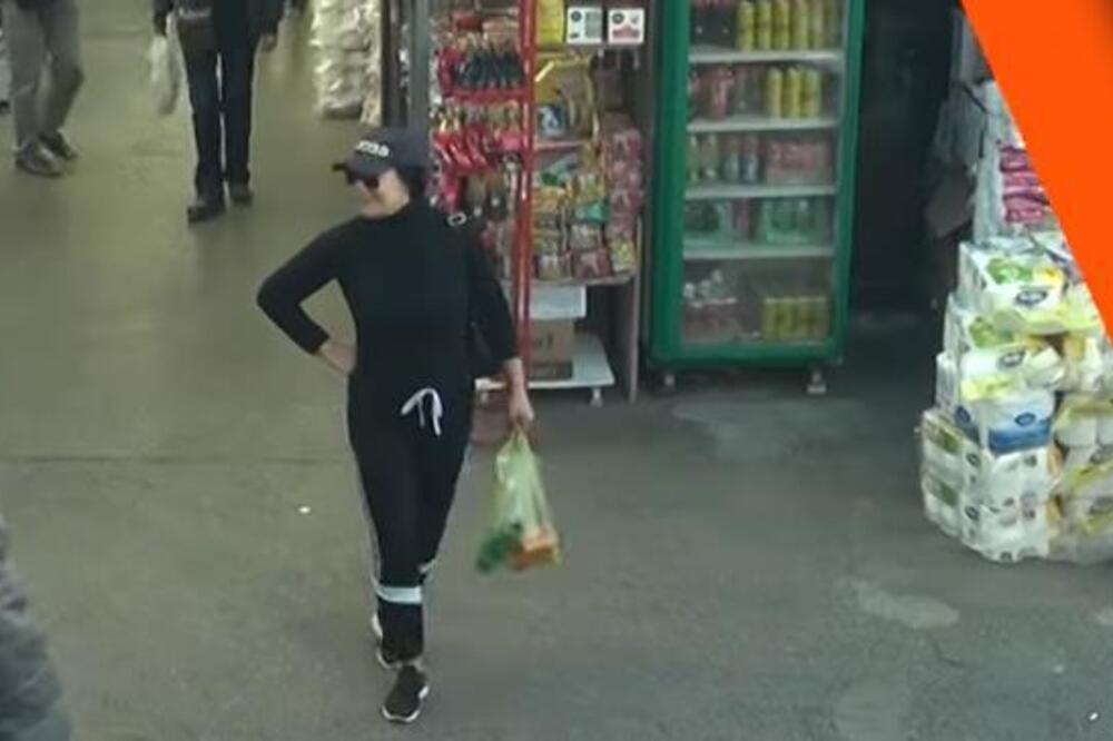 Kriminalci obožavaju našu čuvenu pevačicu, niko ne zna da su sa 15 hteli da je udaju: Isplivala još jedna šok tajna