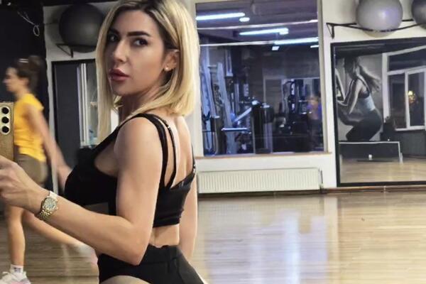 BEZ CENZURE! Jovana Jeremić i njen ZADNJI TRAP: Uvukla se u uske helanke i pokazala ŠTA JE DRAGAN PEKAR IZGUBIO