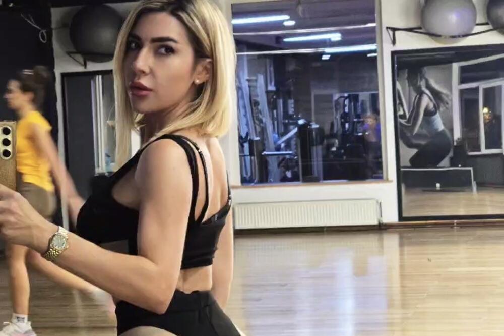 BEZ CENZURE! Jovana Jeremić i njen ZADNJI TRAP: Uvukla se u uske helanke i pokazala ŠTA JE DRAGAN PEKAR IZGUBIO