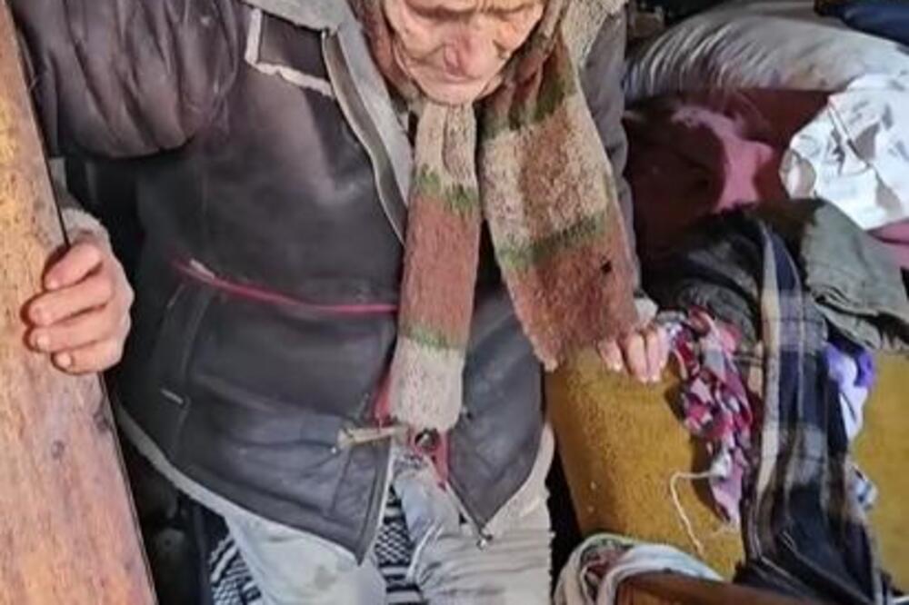 "Desi se po ceo dan da ne jedem..." Baka Soka dane provodi u hladnoći, pretužna sudbina ove starice razara dušu