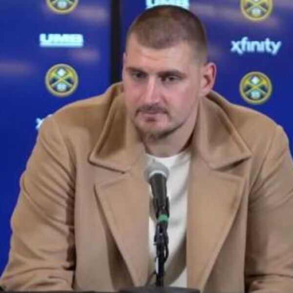 RAZOČARAN, ODMAHIVAO GLAVOM, MORAĆE DA IH "RIBA" Ovakvog Nikolu Jokića nikada niste videli!