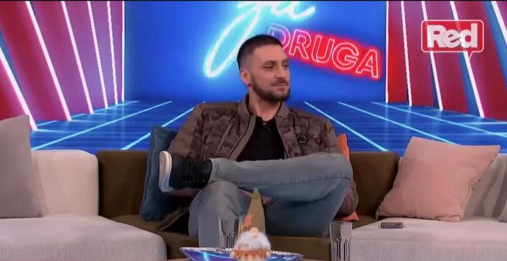 ODAKLE OVAJ ČOVEK NA PINKU? Nekad imao 30 KILA VIŠKA, a sad strahuju da nema šta da jede, ŠOK PRIZOR