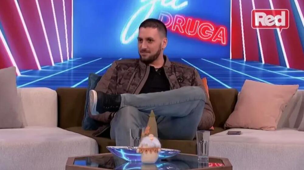 ODAKLE OVAJ ČOVEK NA PINKU? Nekad imao 30 KILA VIŠKA, a sad strahuju da nema šta da jede, ŠOK PRIZOR