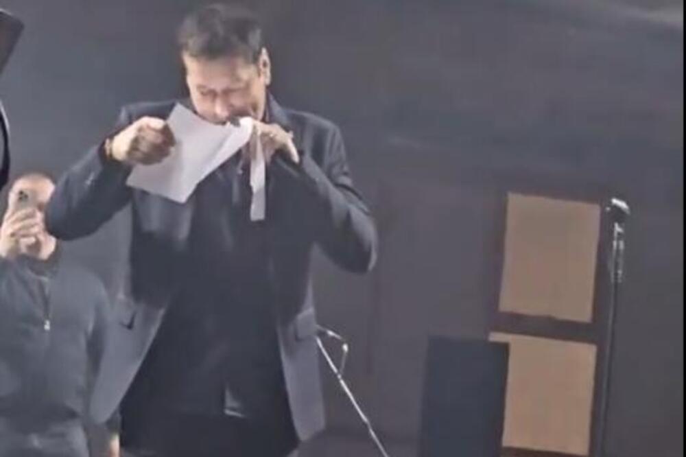 ACO PEJOVIĆ OTKRIO POL DETETA! Uzeo papir i pročitao, svi krenuli da VRIŠTE - "IMAM VEĆ TRI..."