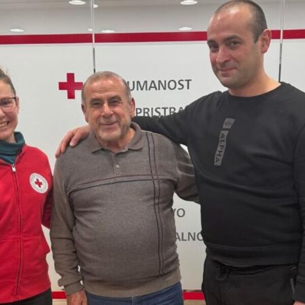 OTAC IZGUBIO SVAKI KONTAKT SA SINOM KAD SE ZARATILO U HRVATSKOJ:40 godina tragao za njim, a onda ZAKUCAO NA VRATA..