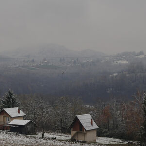 Na prodaju kuća od 160 m2 sa velikim dvorištem za 62.000 evra: Nalazi se na neverovatnom mestu, kako je ovo moguće?