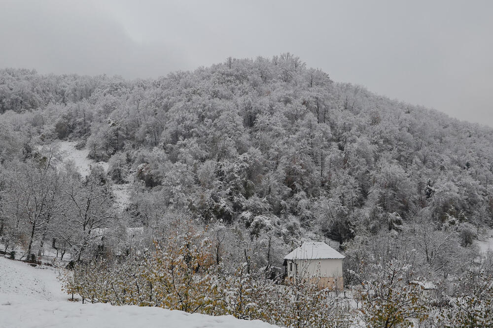 RHMZ NE PRESTAJE DA NIŽE UPOZORENJA! U ovom delu Srbije će pasti od 30 do 40 cm snega