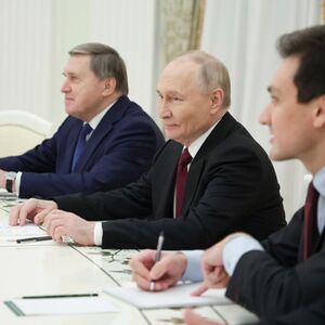 Putinov čovek izboden u blizini Kremlja! Preminuo na licu mesta (FOTO)