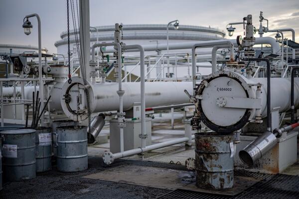 NAFTOVOD DRUŽBA KOJI SNABDEVA MAĐARSKU I SLOVAČKU U PLAMENU! Ruse probudio strašan udar!