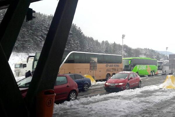 Putevi Srbije izdali upozorenje svim vozačima: Objavljen je spisak najopasnijih deonica, DOBRO OTVORITE OČI