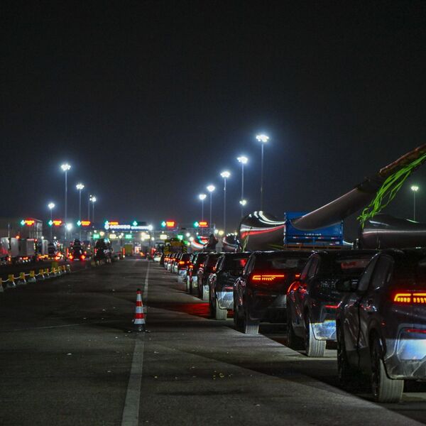 Očekuju se velike gužve na putevima širom Srbije: Oglasili se "Putevi Srbije", imaju važno upozorenje za vozače