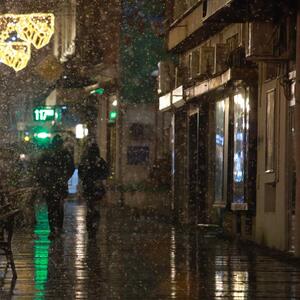 Detaljni cenovnik za doček Nove godine će vas bukvalno frapirati: Ljudi daju po 500 evra za veče, ali to nije sve