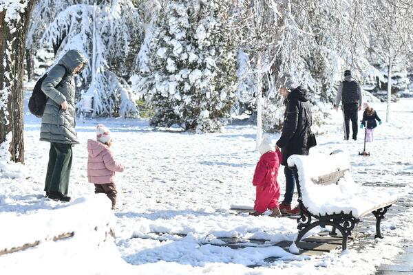 Večeras će se ovi delovi Srbije zabeleti, pašće čak 10 cm snega! Za vikend se očekuje nastavak padavina i ovde!