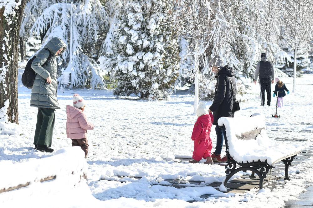 Večeras će se ovi delovi Srbije zabeleti, pašće čak 10 cm snega! Za vikend se očekuje nastavak padavina i ovde!