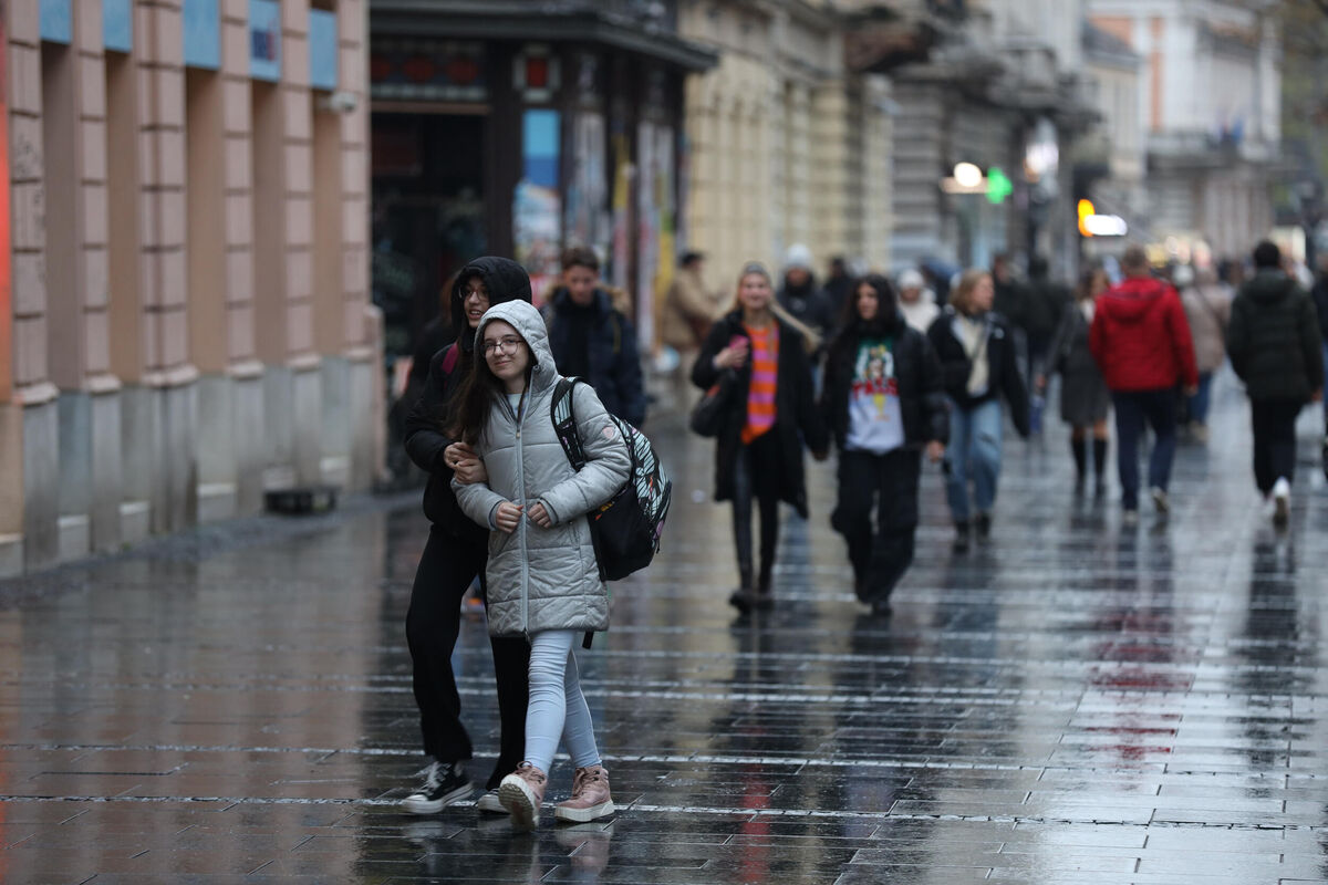 U Srbiji danas prevladava kišovito vreme uz povremene snežne padavine