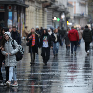 DANAS OBLAČNO I HLADNO SA LEDENIM VETROM: U Beogradu će vejati SNEG, a onda OBRT GODINE!