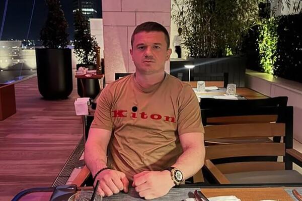 VOJA POLITIČAR, DRAGAN PEKAR, A TIGAR... Isplivali poslovi novog dečka Jovane Jeremić - LAVICA ĆE SE BAŠKARITI OVDE