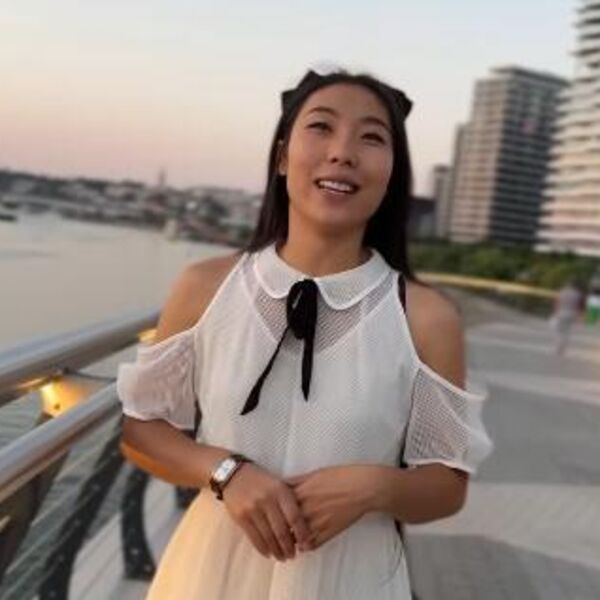 KINESKINJI KOJA ŽIVI U BEOGRADU BESNA NA SRBE! Uzela jednu srpsku stvar i javno rekla šta misli, ljudi je ODMAH...