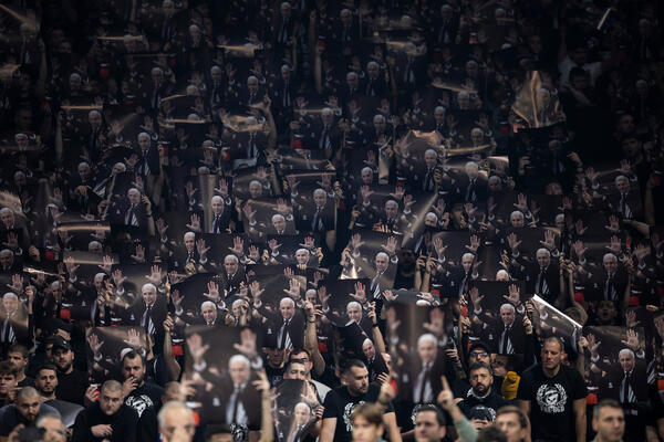 Partizan se dirljivim rečima oprostio od poginulih navijača PAOK-a!