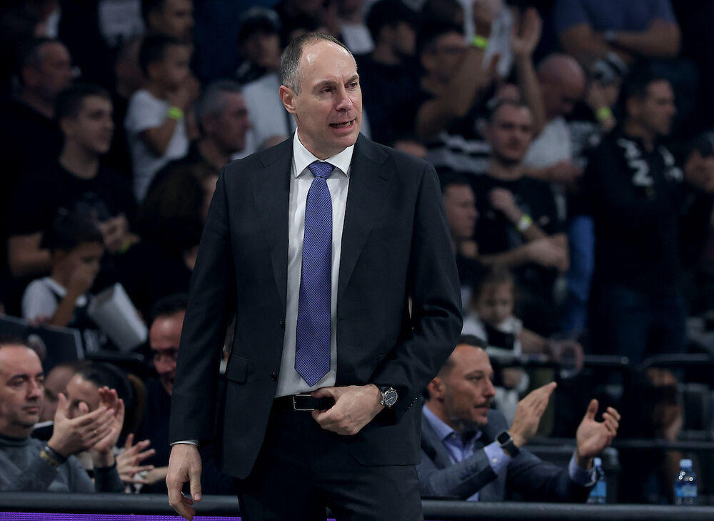 Mirko Ocokoljić na utakmici Partizana i minhenskog Bajerna