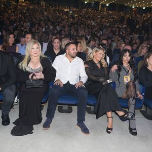 NE ZNA SE KOJA JE BOLJA! Knez ima 2 ćerke i sinoć je Beograd BRUJAO O NJIMA - Ksendžu znate, a da vidite CRNKU