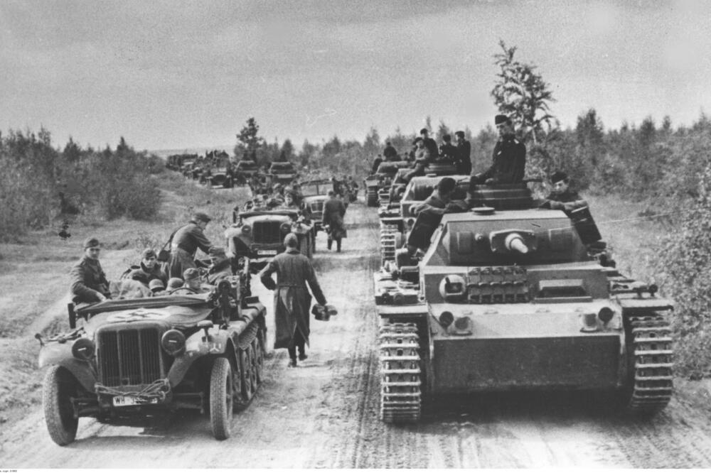 NA DANAŠNJI DAN JE POČELA NAJVEĆA KOPNENA INVAZIJA U ISTORIJI: Hitler imao jasan plan, a Staljin...