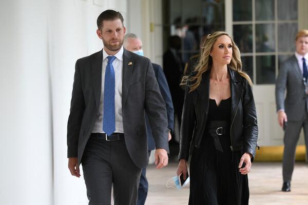 DOK TATA ZAVODI RED, ON PUNI DŽEPOVE! Trampov sin UDESETOSTRUČIO SVOJE BOGATSTVO - od cifre PADAJU VILICE!