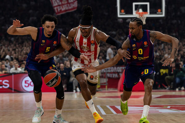 Panter i društvo utišali "Arenu": Barselona ponovo bolja od Crvene zvezde!