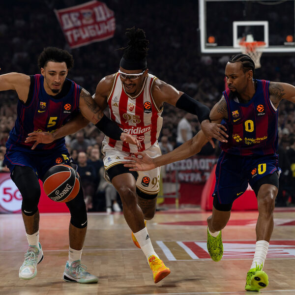 Panter i društvo utišali "Arenu": Barselona ponovo bolja od Crvene zvezde!