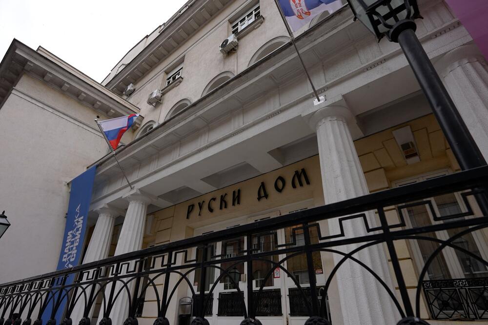 POSTAVKA „PETAR VELIKI I SRBIJA“ U OKVIRU „DANA ERMITAŽA“: Izložba u Ruskom domu (VIDEO)