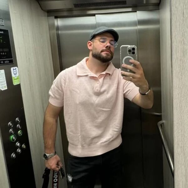 Naš pevač završio na operacionom stolu: Imao jake bolove u stomaku, pa hitno primljen u Urgentni (FOTO)