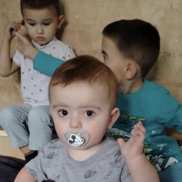 Na svet je stigao na nesvakidašnji način: Ovo je maleni Vuk kog je majka rodila u kolima na putu do bolnice (FOTO)