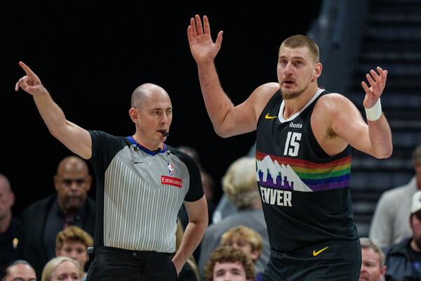 Nikola Jokić bolji od svih NBA centara zajedno - ikada!