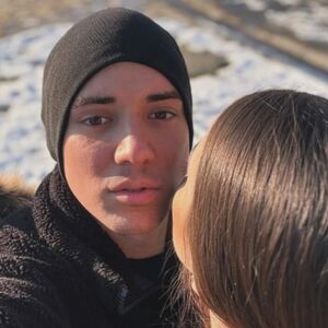 PEVAČ SAZNAO DA GA DEVOJKA VARA, PA SA LJUBAVNIKOM SKOVAO PLAN! "Sastali smo se na piću, a onda..."