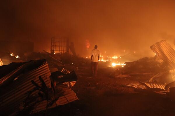 Ubijeno 114 ljudi, među žrtvama 63 dece! Prvi napad bio usmeren na vrtić, a ostali... Horor u Sudanu!