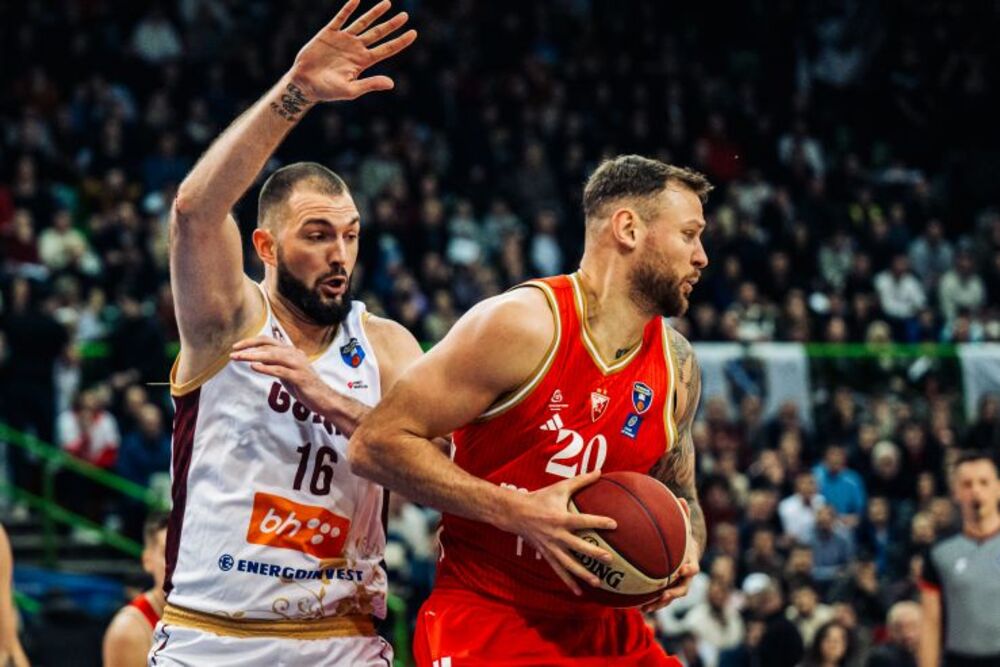 Donatas Motiejunas na utakmici Bosne i Crvene zvezde