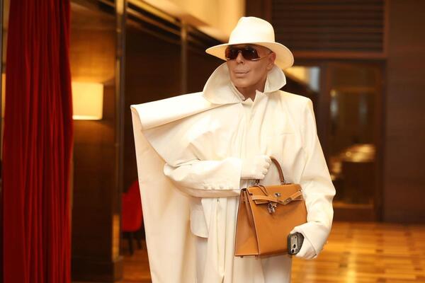 NEMA ŠANSE DA STE ZNALI! Dugo je na SCENI, a brojke zbunjuju: Koliko godina zapravo ima Boki 13? ESPRESO SAZNAJE!