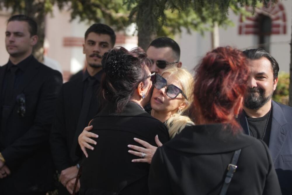 VREME NE LEČI SVE! Danijela Karić ogolila dušu 9 meseci nakon velike porodične tragedije - TUGA JE VELIKA...