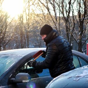 PROVERA PRE PROBLEMA! Vozači sipaju sodu bikarbonu u antifriz - TEST od par SEKUNDI, a sprečava ozbiljnu HAVARIJU