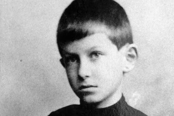 ČUDO OD DETETA! SA 18 MESECI ČITAO NOVINE, UPISAO SE NA UNIVERZITET SA 11 GODINA: Ali onda se sve iskomplikovalo...