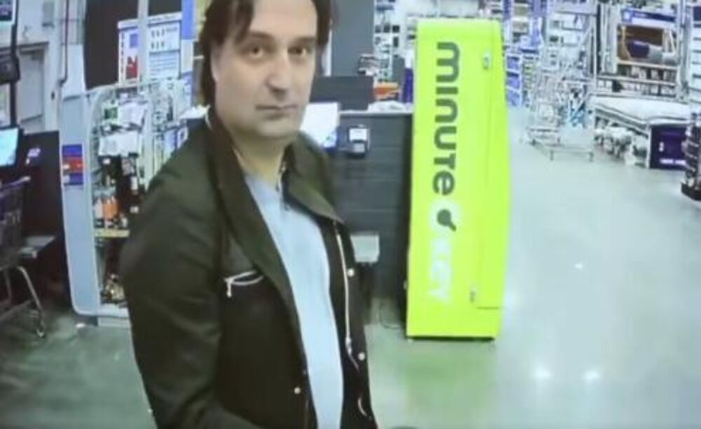 Brajan Volš kupuje alatke nakon Aninog ubistva