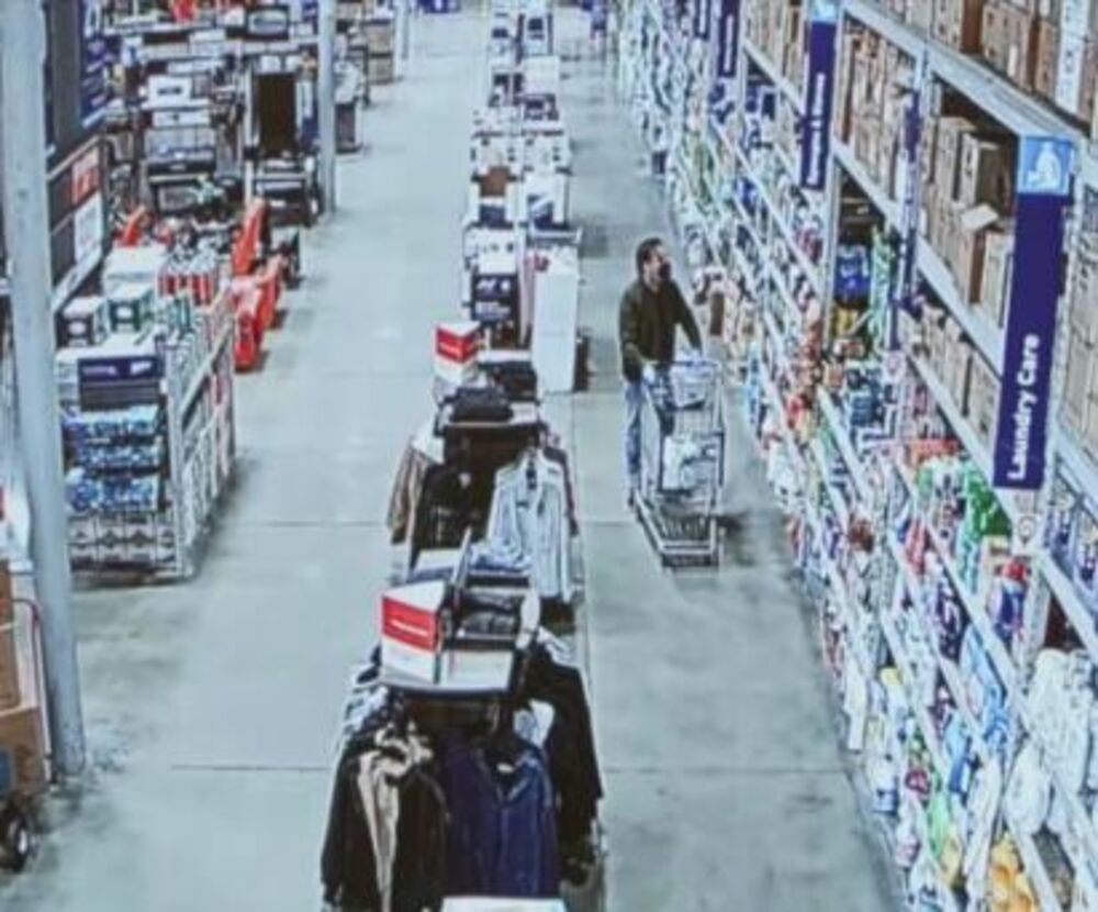 Brajan Volš u kupovini nakon Aninog ubistva