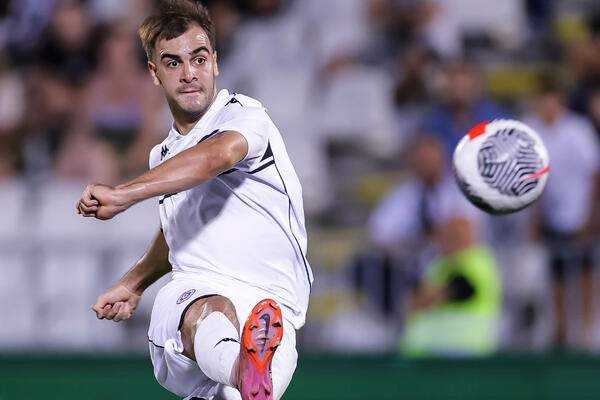 Partizan u problemu! Veliki španski klub želi Jovana Miloševića!