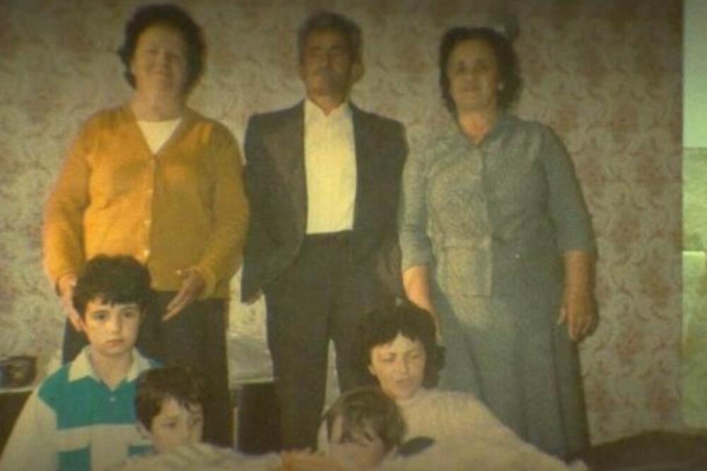 CELA SRBIJA SE PITA ISTO! U špici RTS-a pojavljuje se nešto što INTRIGIRA NAROD - da li ste primetili? ŠOK SIMBOLI