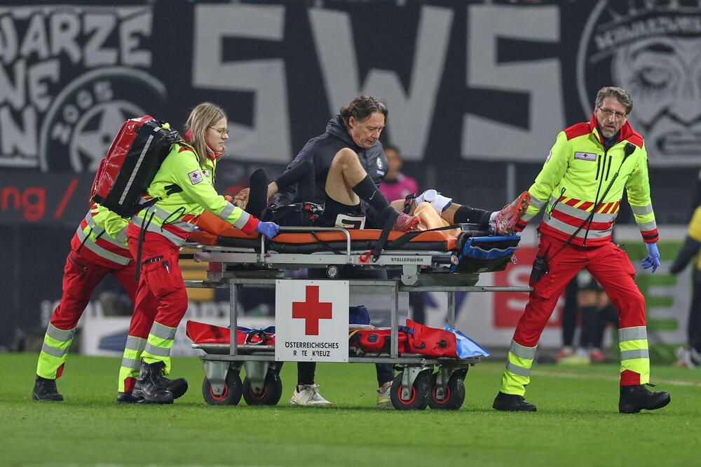 Hrvat iz Šturma pokidao prednje ukrštene ligamente pred Crvenu zvezdu! (Foto/Video)