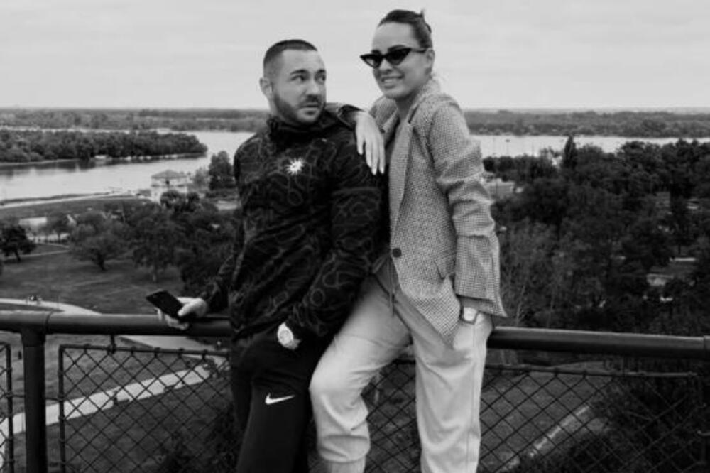 POZNATI CRNOGORAC U CENTRU SKANDALA ZBOG BIZARNE OBJAVE! Crno-bela slika žene i OPROŠTAJNE REČI