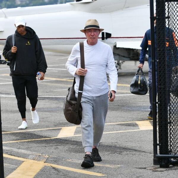 BOGATI MOGUL (82) IMAO BIZARNE ZAHTEVE! BIVŠI (32) GA PLJUJE NA SVA USTA! Morao laserski da ukloni DLAČICE, pa...