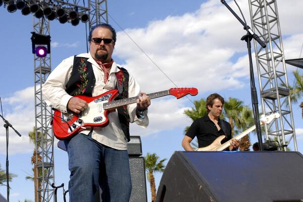 Odlazak čuvenog pevača: Evo kako će ga ljudi pamtiti, nije uspeo da pobedi opaku bolest