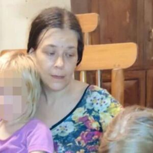 POLICIJA USRED ŠUME NAŠLA IGRAČKE I DEČIJU ODEĆU, A onda su videli Ninu sa dve devojčice: Kada su čuli šta priča...