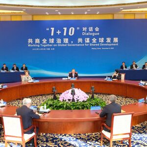 Li Ćijang: Kina će nastaviti da svetu otvara svoje mega-tržište